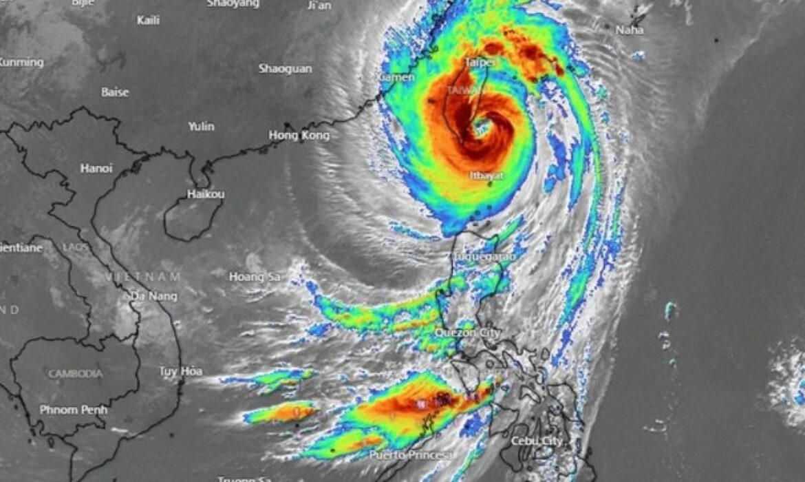 hình ảnh về siêu bão Kong Rey